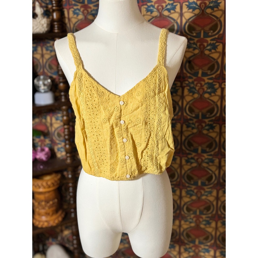 American Eagle Yellow Eyelet Lace Button Front Crop Top Tank Sleeveless